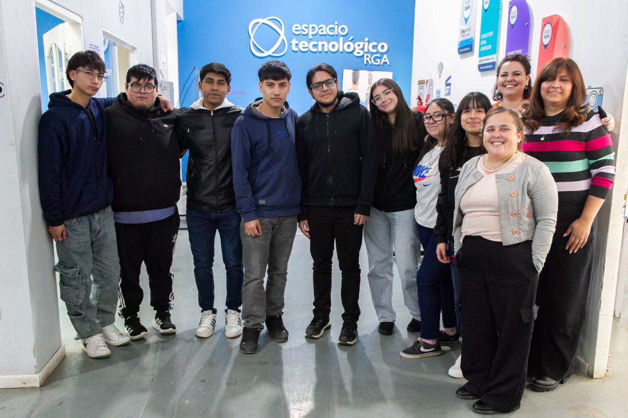 ESTUDIANTES DEL GUEVARA INICIAN SUS PRÁCTICAS PROFESIONALIZANTES DE  EN LA SUBSECRETARÍA DE INNOVACIÓN PÚBLICA