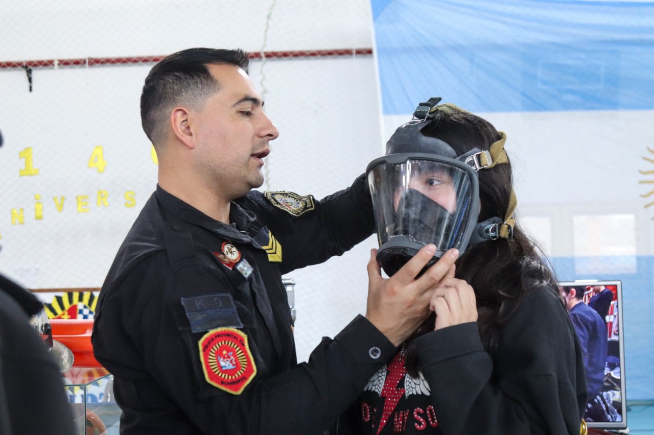 A 140 AÑOS DE SU CREACIÓN LA POLICÍA DE TIERRA DEL FUEGO SIGUE CONSTRUYENDO LAZOS JUNTO A LA COMUNIDAD
