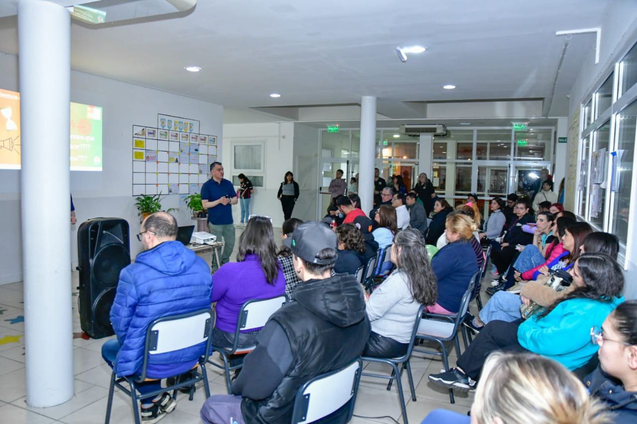 SE REALIZÓ UN TALLER DE PREVENCIÓN SÍSMICA EN RÍO GRANDE