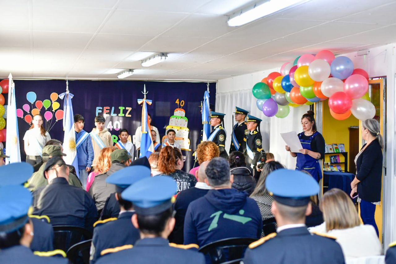 LA ESCUELA PROVINCIAL N°17 DE SAN SEBASTIÁN CELEBRÓ SU 40° ANIVERSARIO