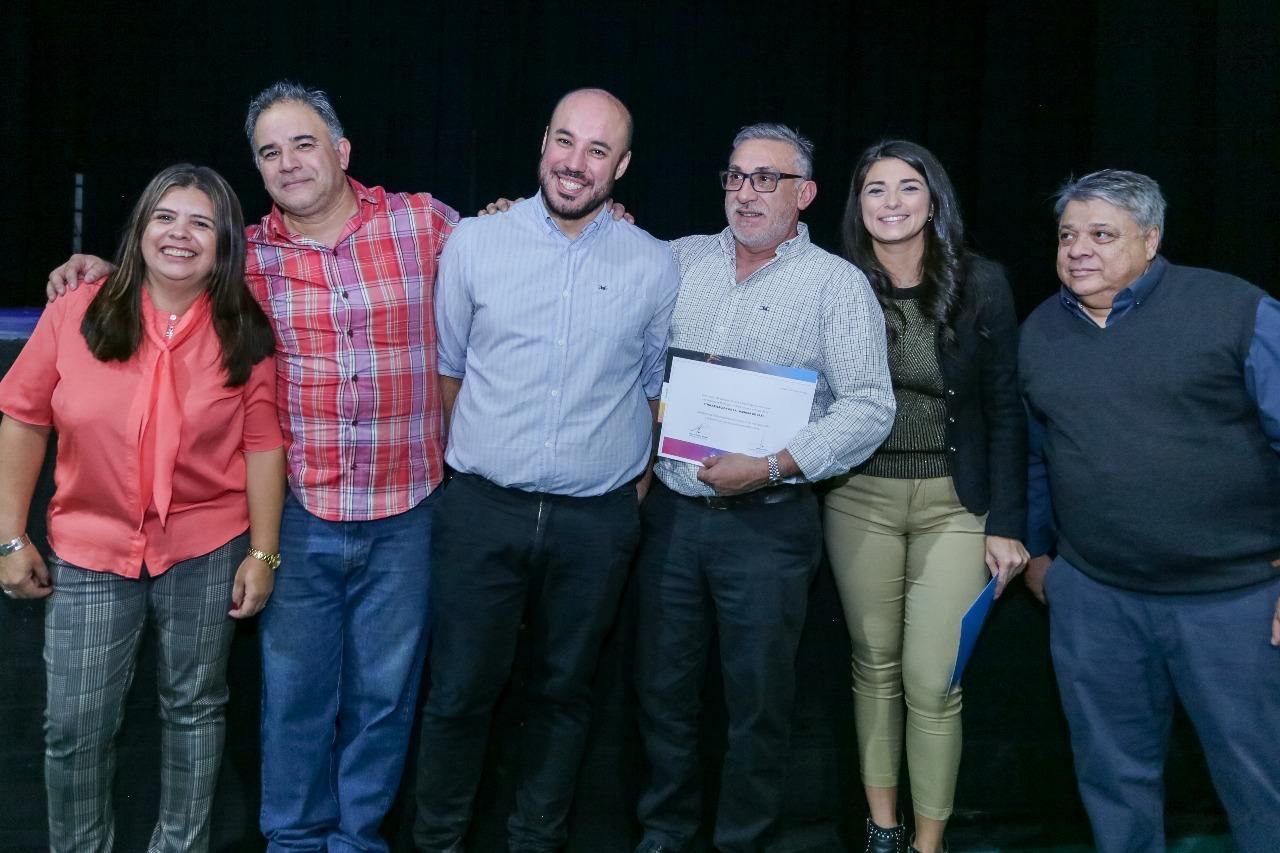 LA MUNICIPALIDAD JUNTO A TRABAJADORES CELEBRÓ EL DÍA DE LOS Y LAS TAXISTAS EN USHUAIA