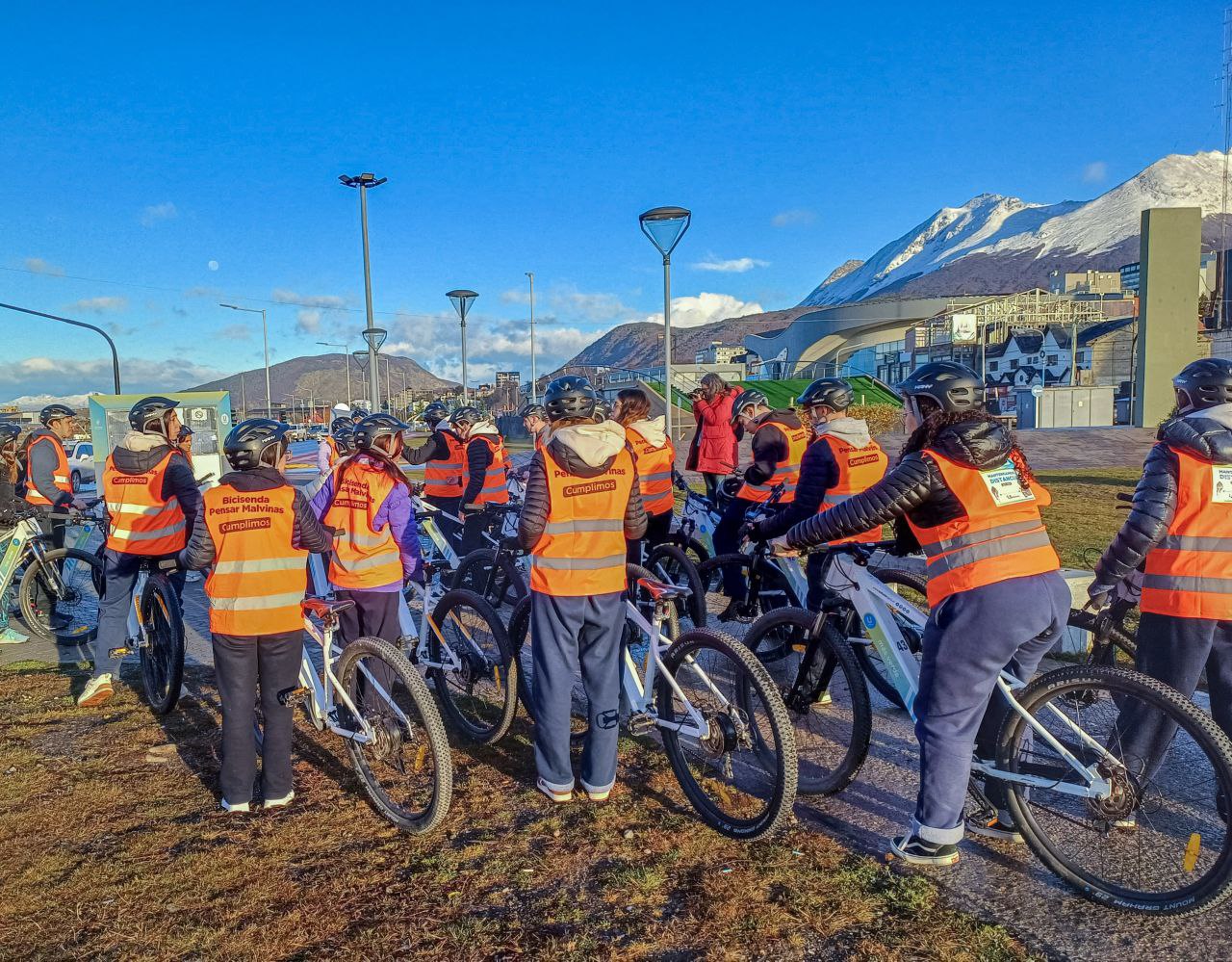 LA MUNICIPALIDAD DE USHUAIA REALIZÓ UNA ACTIVIDAD DE MOVILIDAD SUSTENTABLE EN EL COLEGIO DON BOSCO