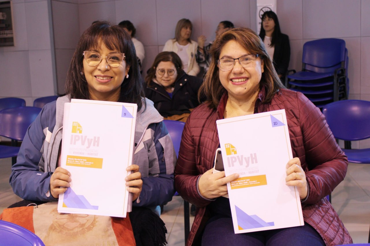 EL IPVyH FORMALIZÓ LA ENTREGA DE 28 TERRENOS A PERSONAL DE SALUD, EDUCACIÓN Y SEGURIDAD EN RÍO GRANDE