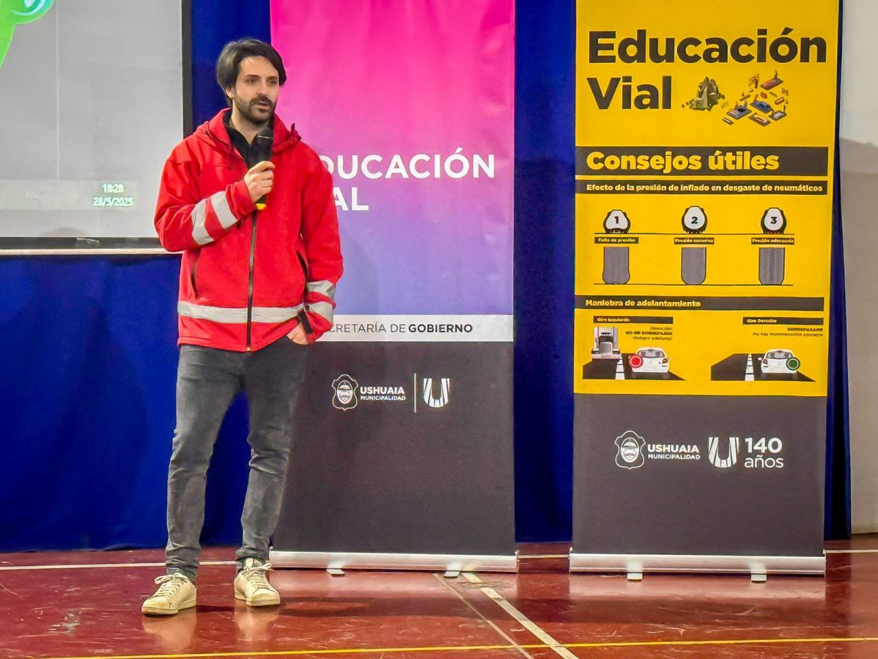 LA MUNICIPALIDAD PARTICIPÓ DE LA JORNADA DE PREVENCIÓN DE SINIESTROS VIALES QUE REALIZÓ EL COLEGIO DR. JOSÉ MARÍA SOBRAL