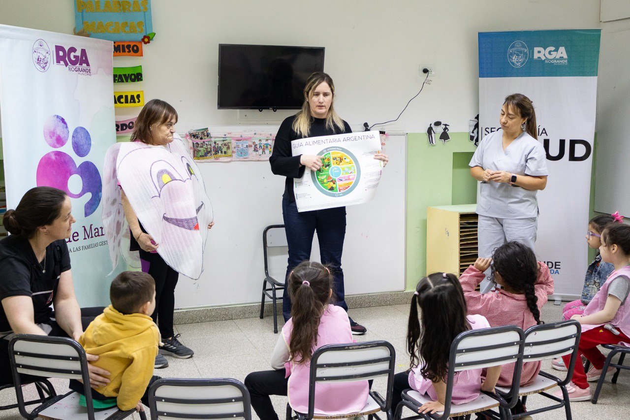 EL MUNICIPIO RECORRE JARDINES DE INFANTES PARA PROMOVER LA SALUD BUCODENTAL