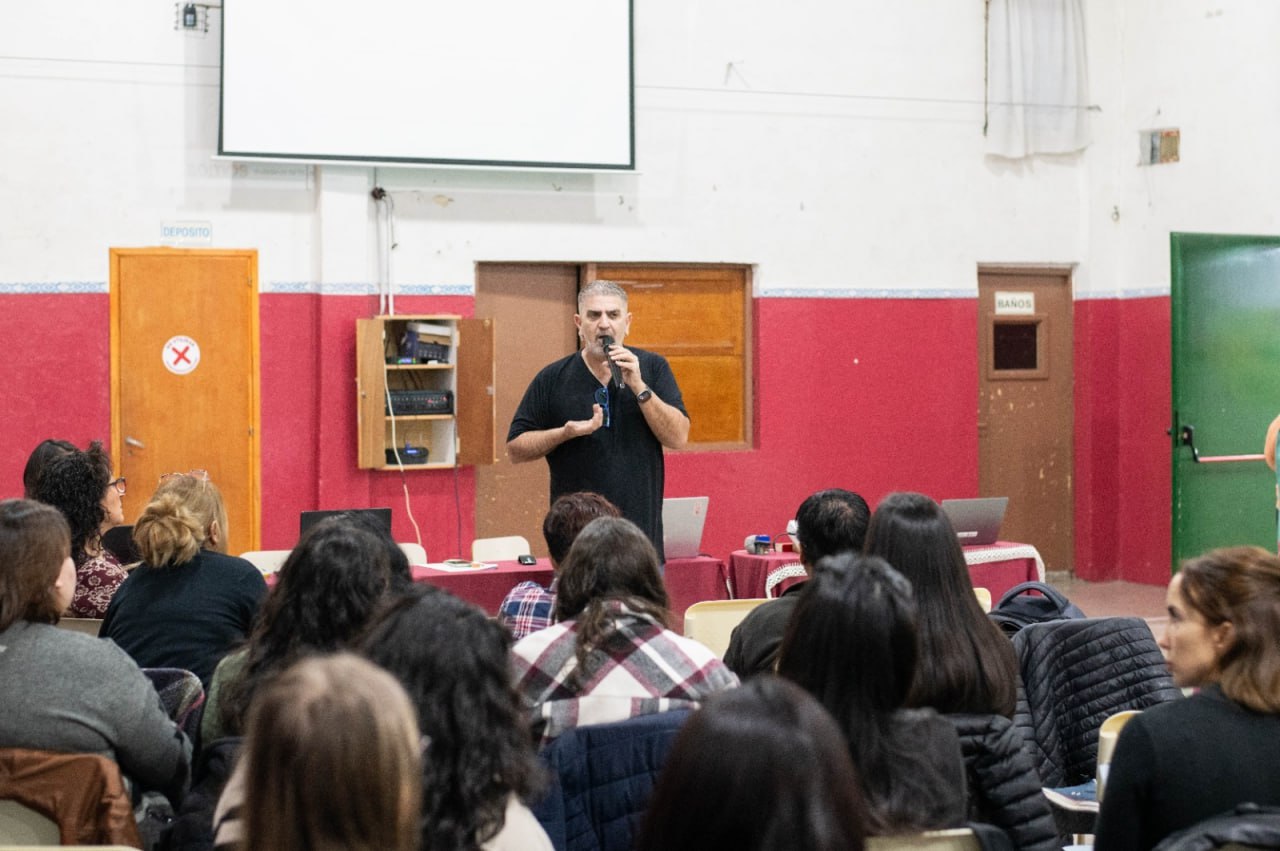 CONTINÚAN LOS FOROS SOBRE EL PROCESO DE TRANSFORMACIÓN EDUCATIVA