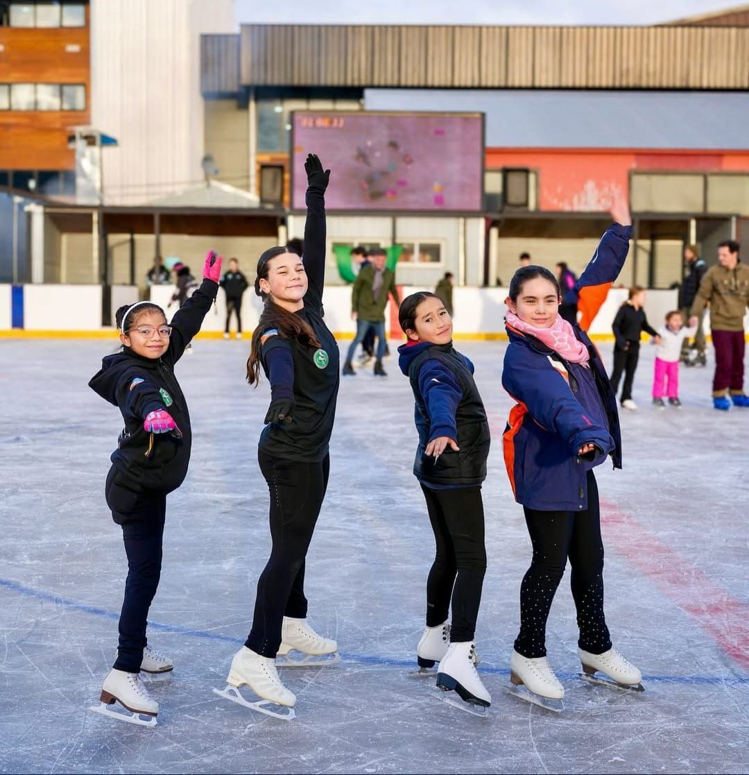 SE INAUGURÓ LA TEMPORADA DE LA PISTA DE HIELO  “CARLOS TACHUELA OYARZÚN”