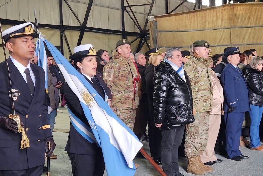 EL MUNICIPIO DE USHUAIA PARTICIPÓ EN LA CONMEMORACIÓN DEL DÍA DE LA BANDERA