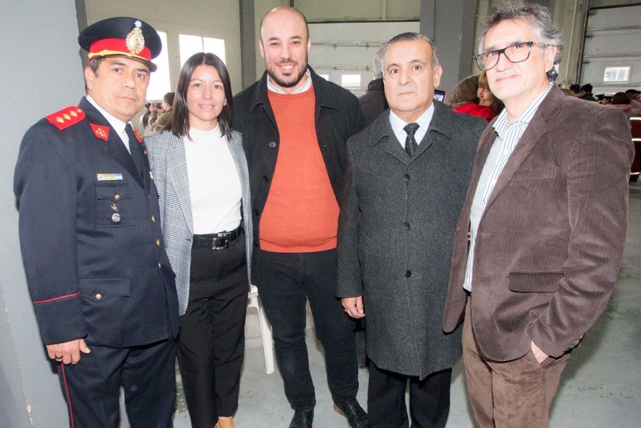 EL MUNICIPIO DE USHUAIA ACOMPAÑÓ A LOS BOMBEROS VOLUNTARIOS EN SU DÍA