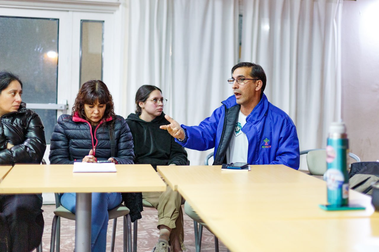 ASOCIACIONES DEPORTIVAS Y SOCIALES SE REÚNEN PARA DEBATIR LA TRANSFORMACIÓN EDUCATIVA
