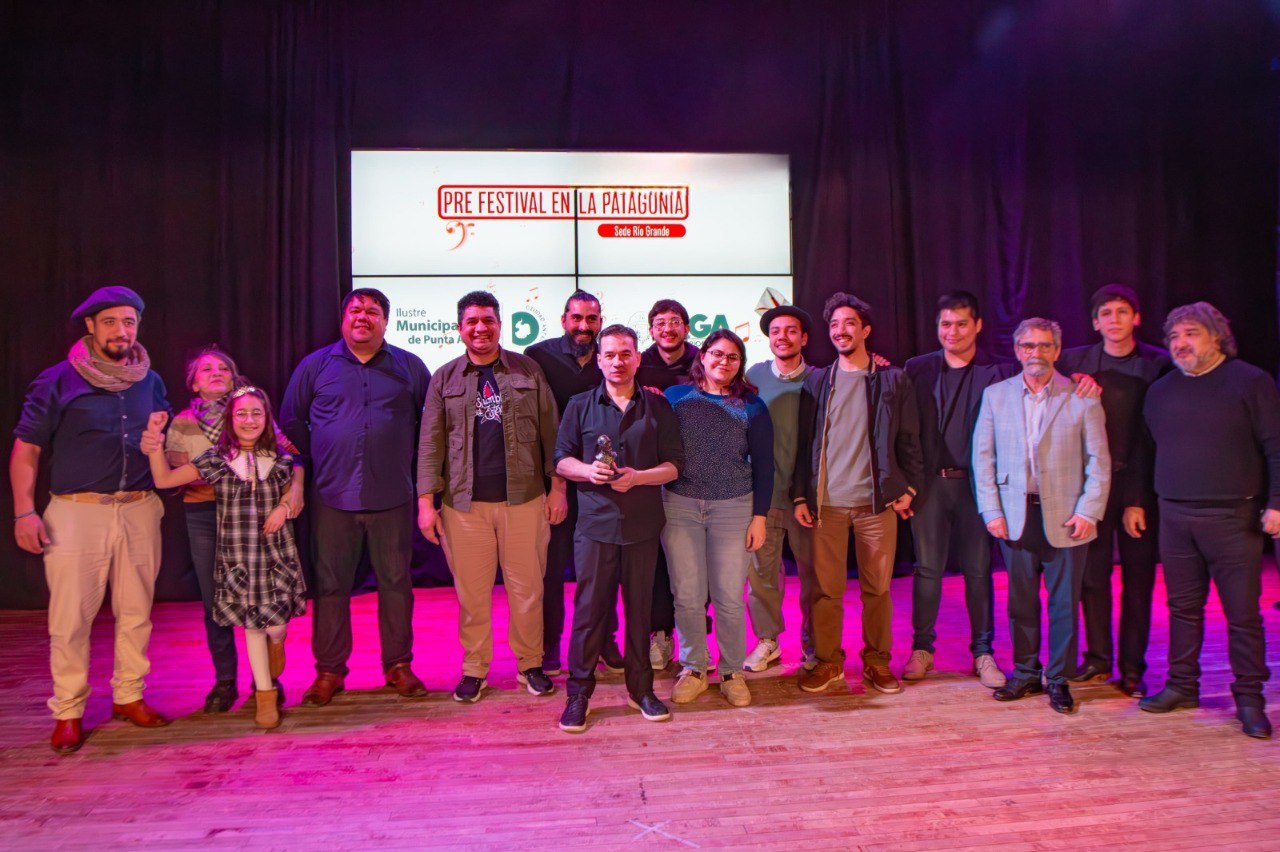 DAMIÁN TORRES FUE EL GANADOR DEL PRE-FESTIVAL EN LA PATAGONIA