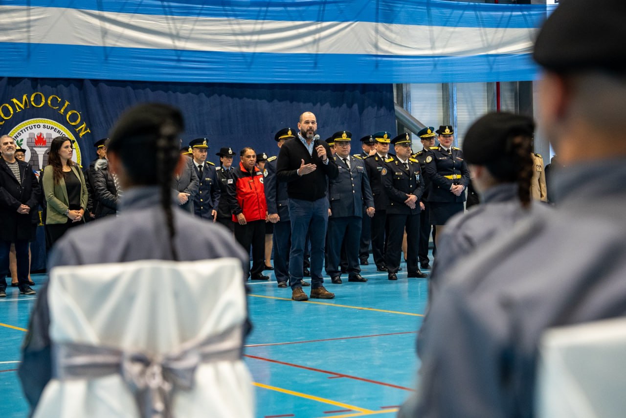 EGRESARON 34 NUEVOS AGENTES DEL SERVICIO PENITENCIARIO DE TIERRA DEL FUEGO