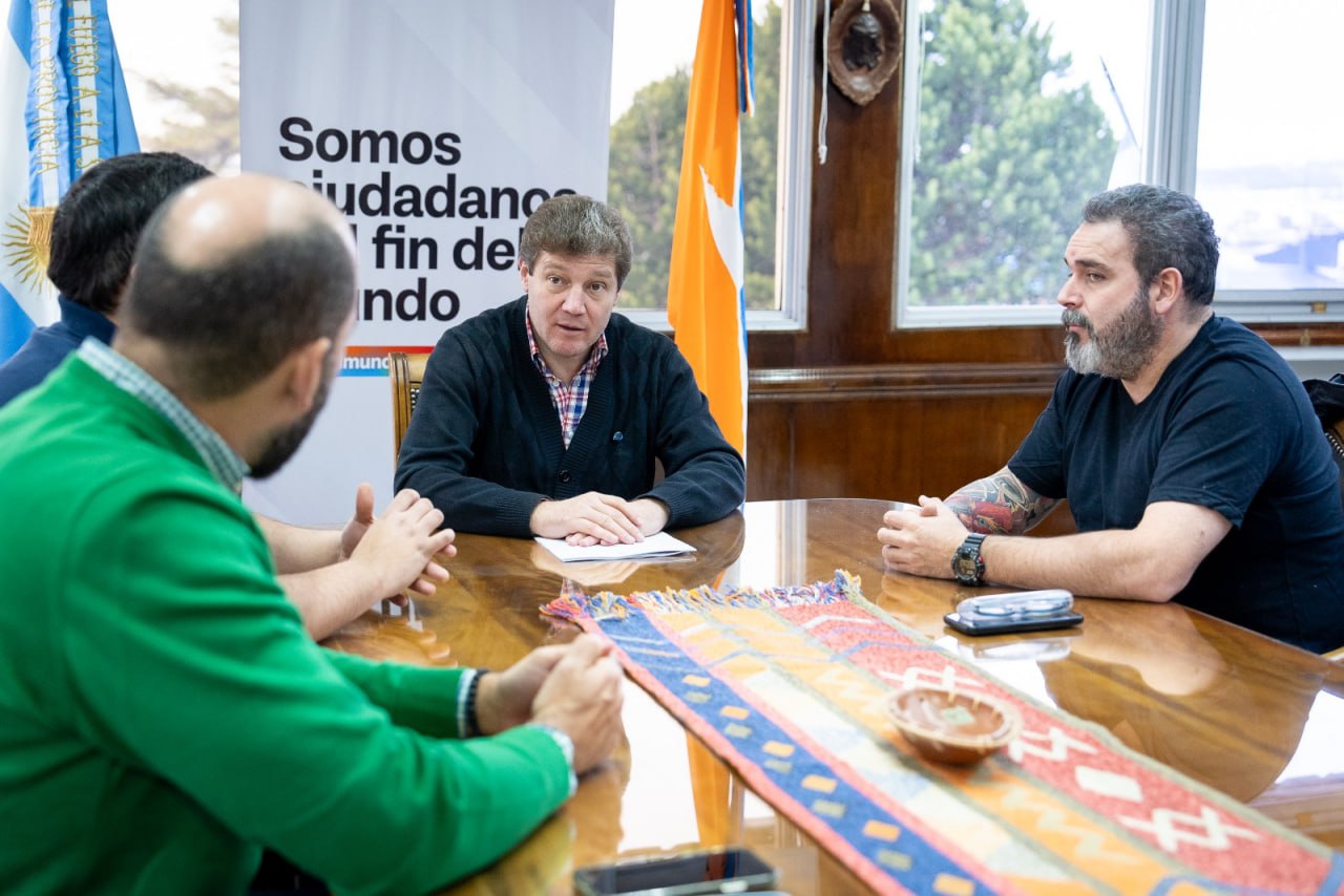 EL GOBERNADOR MELELLA SE REUNIÓ CON REPRESENTANTES DEL SINDICATO DE VIALIDAD NACIONAL ANTE EL ANUNCIADO CIERRE DEL ORGANISMO
