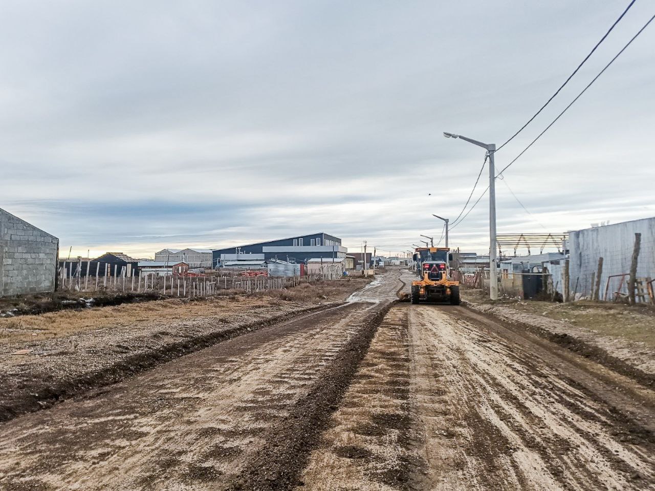 CONTINÚAN LOS TRABAJOS DE LIMPIEZA DE HIELO Y ESCARCHA EN DISTINTOS SECTORES DE LA CIUDAD