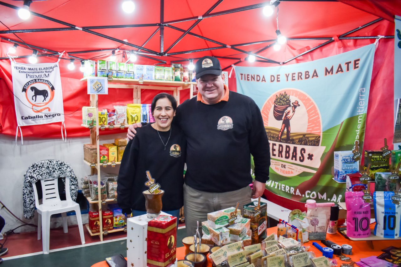 “FERIANTES DEL FIN DEL MUNDO” – EDICIÓN DÍA DEL AMIGO EN RÍO GRANDE