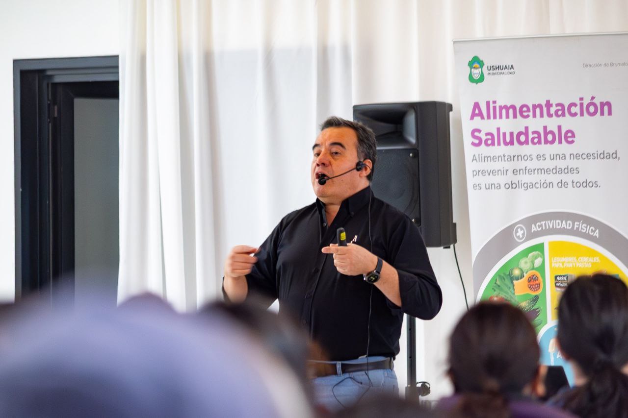 EL MUNICIPIO DICTA UN NUEVO CURSO DE MANIPULACIÓN DE ALIMENTOS CON AMPLIA CONVOCATORIA