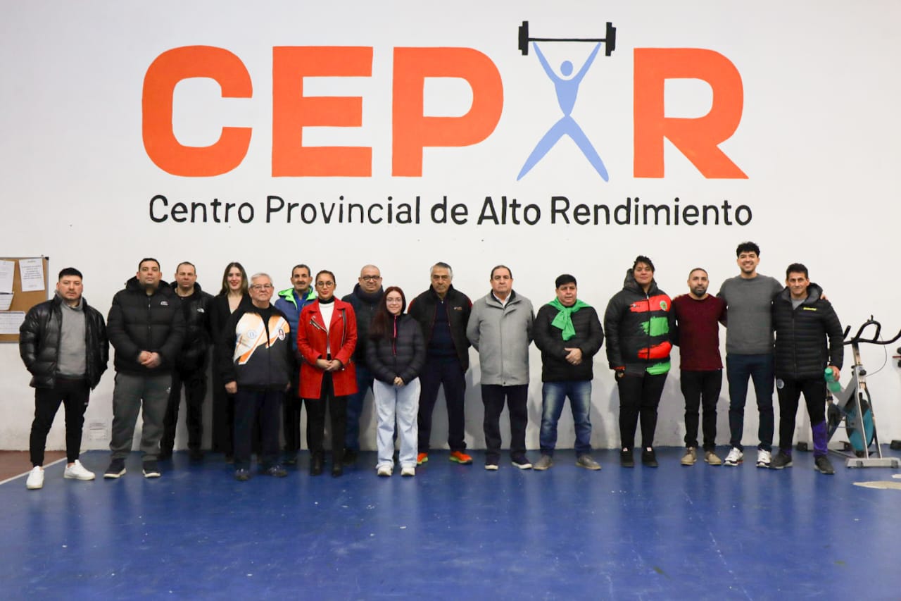 BRINDAN ASESORAMIENTO A INSTITUCIONES DEPORTIVAS DE LA PROVINCIA PARA REGULARIZAR SU SITUACIÓN ADMINISTRATIVA ANTE LA IGJ