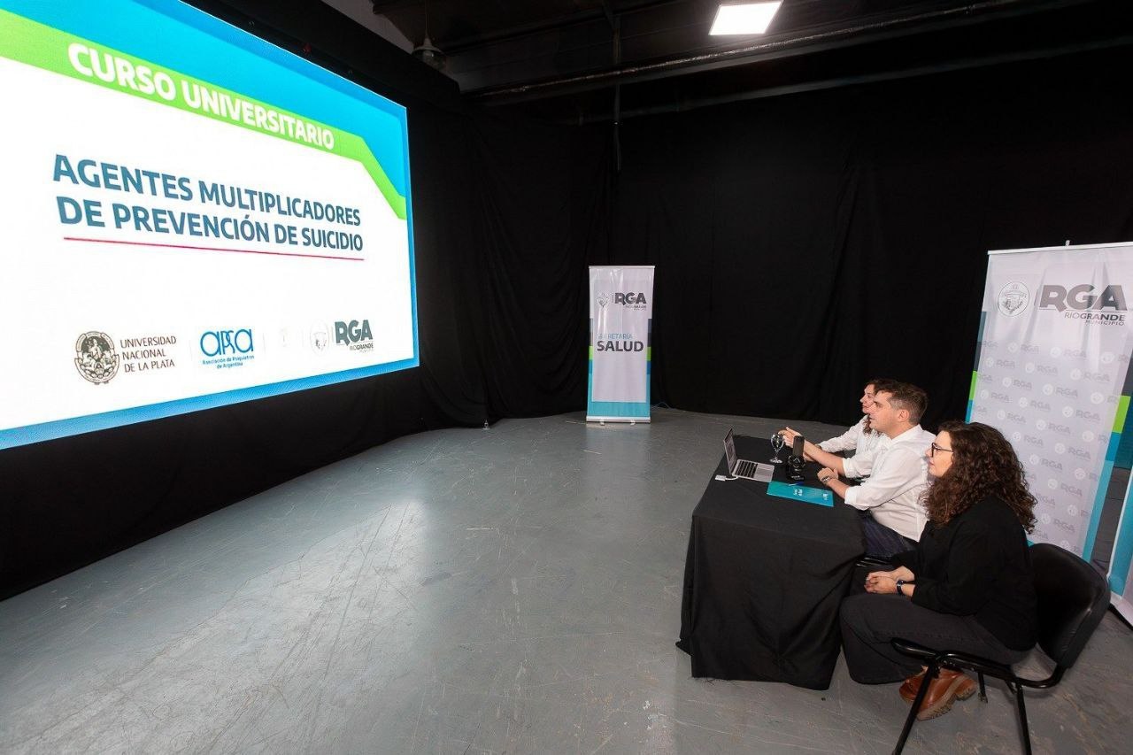 MÁS DE 2500 PARTICIPANTES EN EL TERCER MÓDULO DEL CURSO UNIVERSITARIO DE PREVENCIÓN DEL SUICIDIO