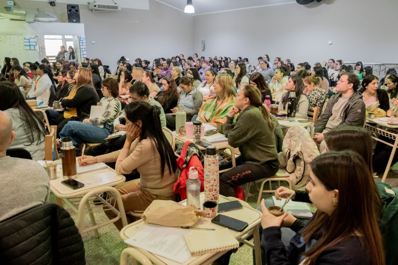 EL MINISTERIO DE EDUCACIÓN DE LA PROVINCIA AVANZA EN SU PLAN DE ALFABETIZACIÓN DEL FIN DEL MUNDO