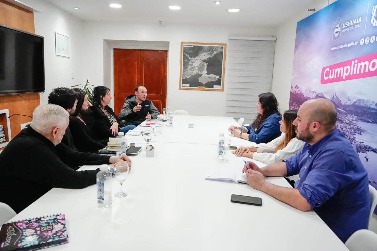 LA MUNICIPALIDAD DE USHUAIA GENERÓ UN ESPACIO DE DIÁLOGO POR LA CONSERVACIÓN DEL CARTEL “BIENVENIDOS A USHUAIA”