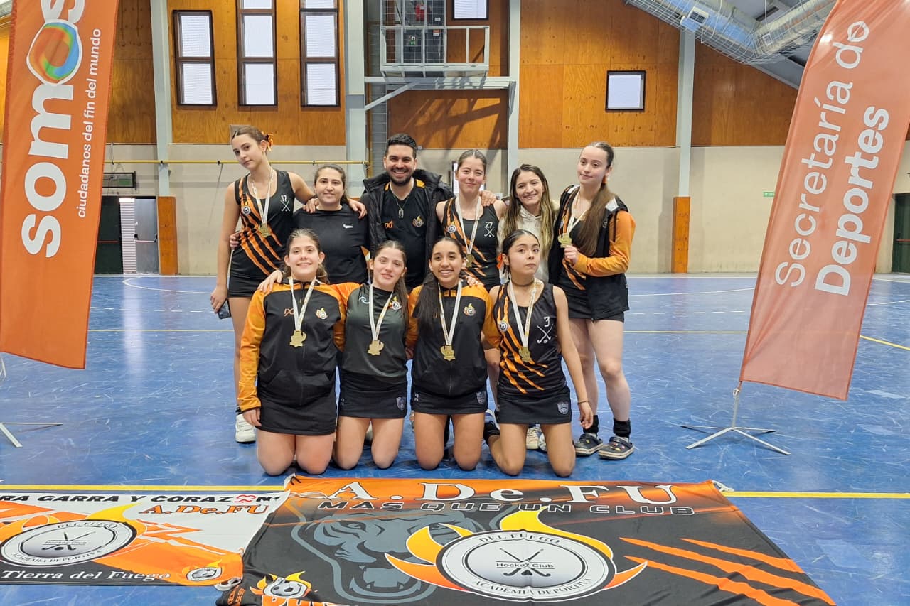 ADEFU Y USHUAIA RUGBY CLUB CAMPEONES PROVINCIALES DE HOCKEY