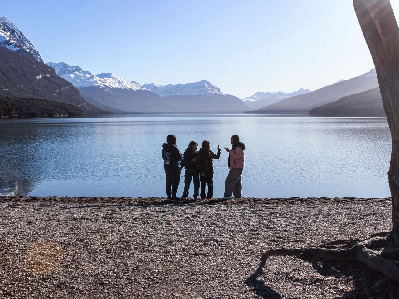 JÓVENES Y ADOLESCENTES DE USHUAIA RECORRIERON EL PARQUE NACIONAL TIERRA DEL FUEGO