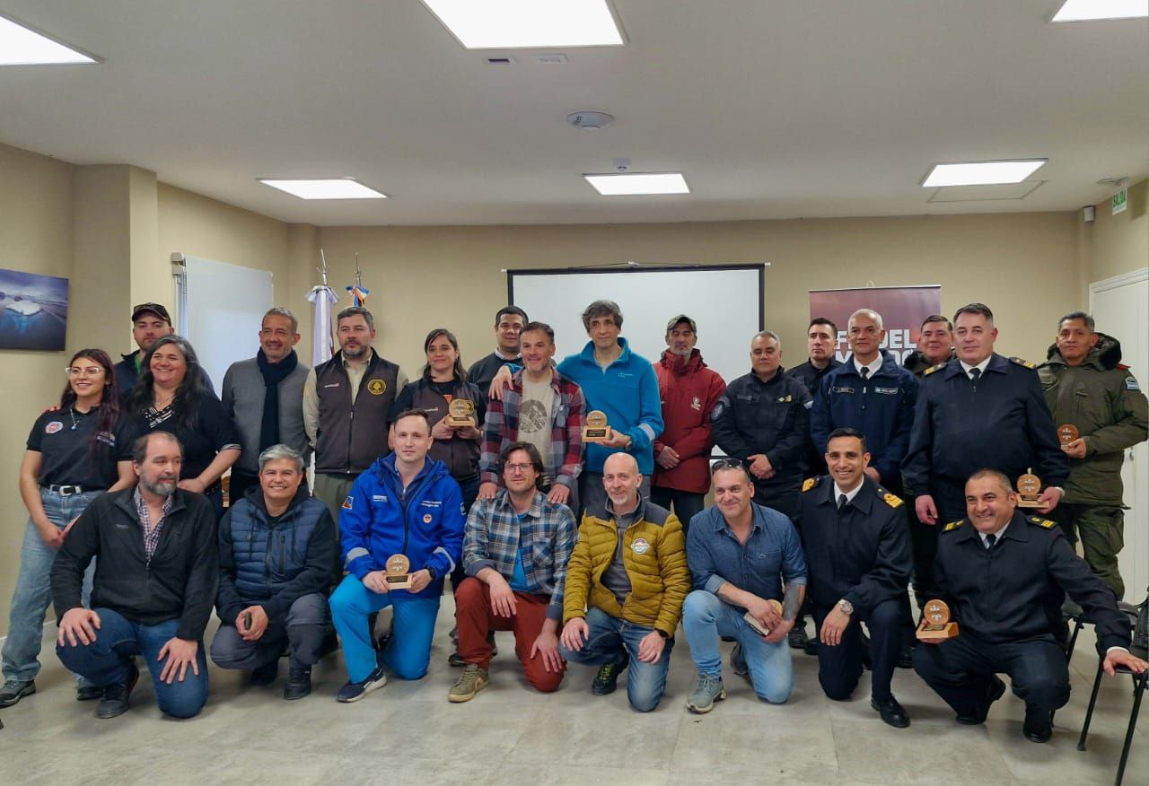 Design, Cumelen Tours, Antartur, Huella Austral Turismo, Best Tour Patagonia, Prestigio Operadores Receptivos, Info de Ushuaia, Happy Guest, Xplor 4x4 Ushuaia, Canal Tierra del Fuego, Patagonia Way, Ushuaia Incoming, Inside Patagonia, Patagon Mountain Travel, Terramar, Tren del Fin del Mundo, Native Adventure, Titan 4 Elementos, Nativo Kayak Ushuaia, Husky Park, Llanos del Castor, Escuela de Esquí Ushuaia, Duty Free Shop Atlántico Sur, Paseo del Fuego, Frigorífico Trelew, Destilería 3005 – Haruwen, Ahumadero Ushuaia, Prendedores Fueguinos, Laguna Negra, Popper Rental, Chloe Casa de Té, Madril Carpintería, Augusto Ushuaia, Kalma Restó, GDS, Alfajores Australis, Tante Sara, Cerro Martial, Yamana Bar Patín, Tierra Mayor, Wine Hosh, La Sirena y el Capitán, Dulce Priscila, Birra del Fuego, San Andrés Chacinados, La Coope y Jeremy Button.