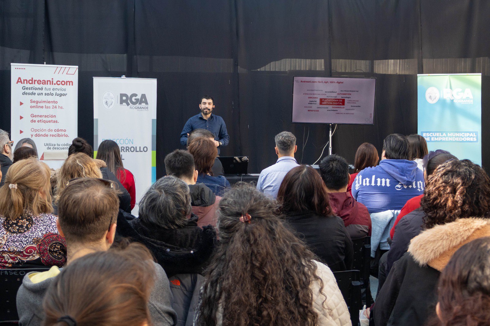 EL MUNICIPIO Y ANDREANI FIRMAN CONVENIO PARA IMPULSAR EL CRECIMIENTO DE EMPRENDEDORES LOCALES