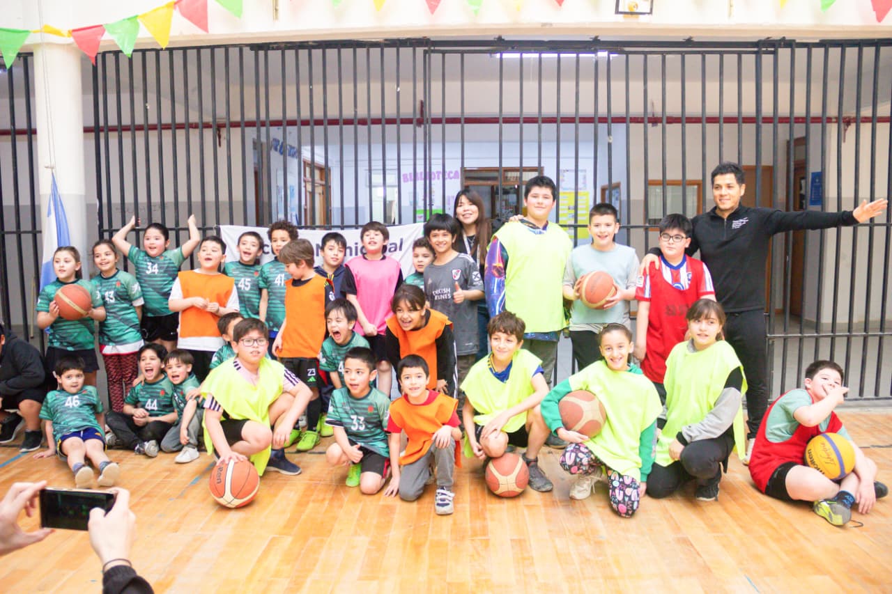SE REALIZÓ EN TOLHUIN EL SEGUNDO ENCUENTRO DE MINIBÁSQUET
