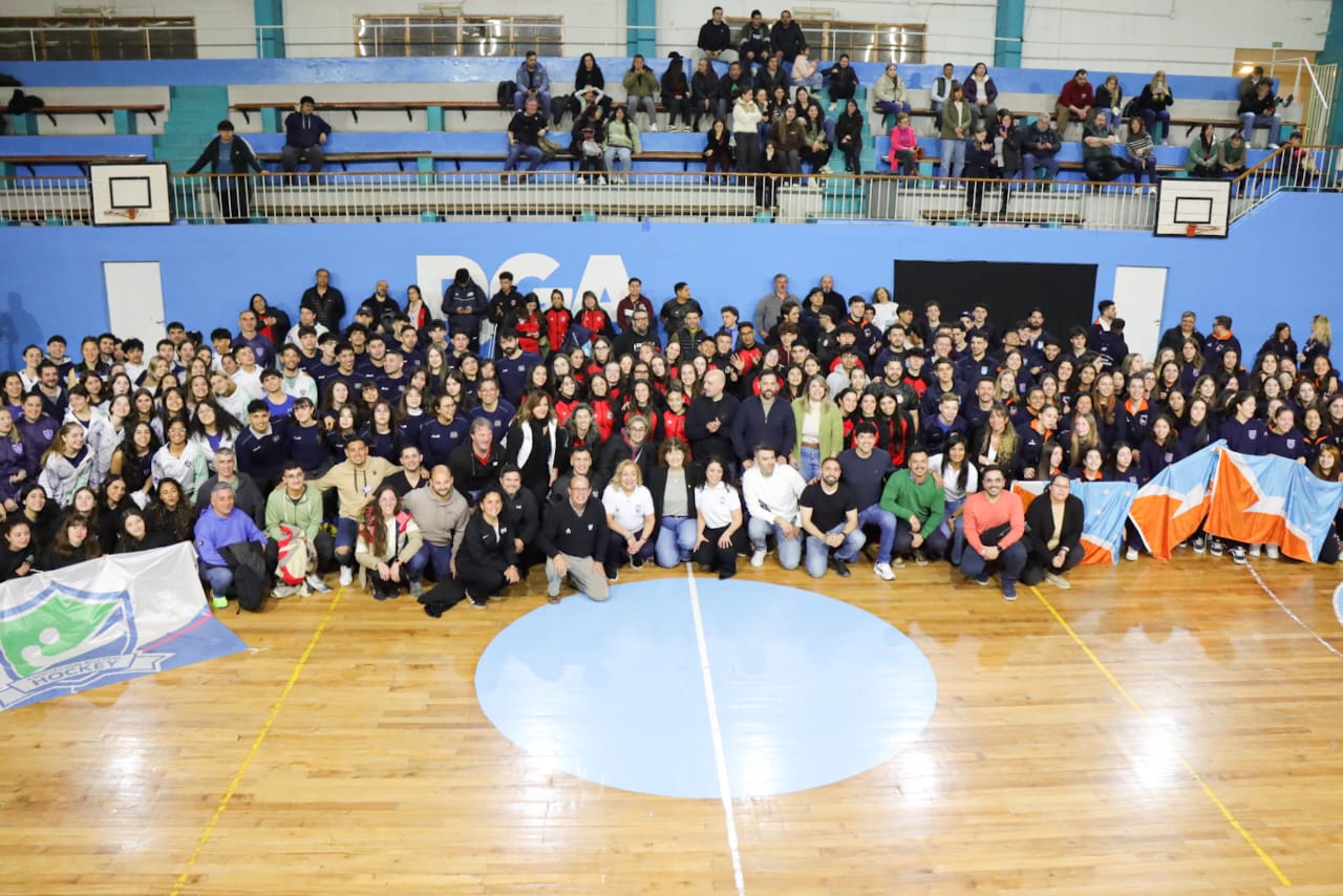 GOBIERNO ACOMPAÑÓ EL INICIO DEL CAMPEONATO ARGENTINO DE SELECCIONES MAYORES Y SUB-19 DE HOCHEY PISTA