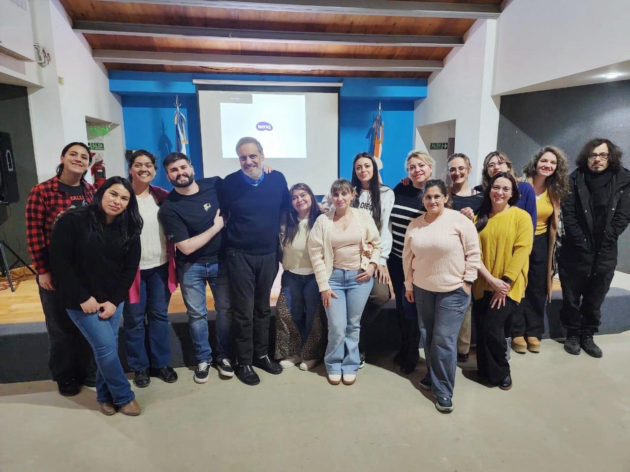 SE REALIZÓ SEMINARIO “EPISTEMOLOGÍA Y METODOLOGÍA DE LA INVESTIGACIÓN”