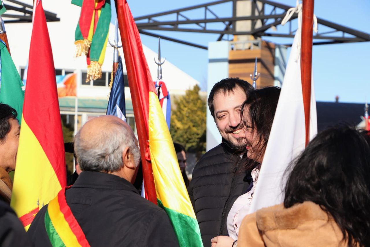 LA MUNICIPALIDAD DE USHUAIA PARTICIPÓ DEL ACTO POR EL “DÍA NACIONAL DEL INMIGRANTE”