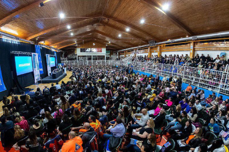 FIN DE SEMANA A PLENO EN RÍO GRANDE: TECNOLOGÍA, JUVENTUDES Y EMPRENDEDURISMO