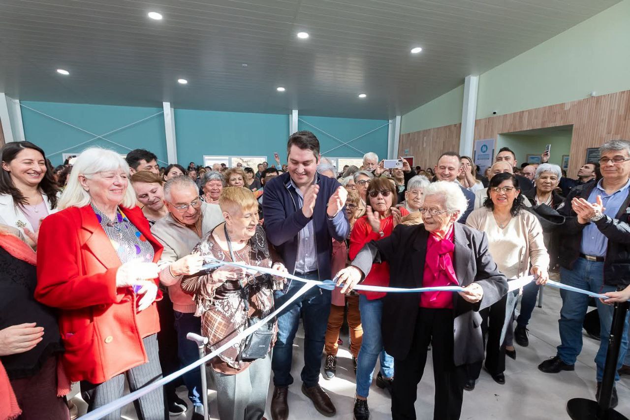 EL MUNICIPIO ACOMPAÑÓ A MÁS DE 7200 PERSONAS ADULTAS MAYORES EN LO QUE VA DEL 2025