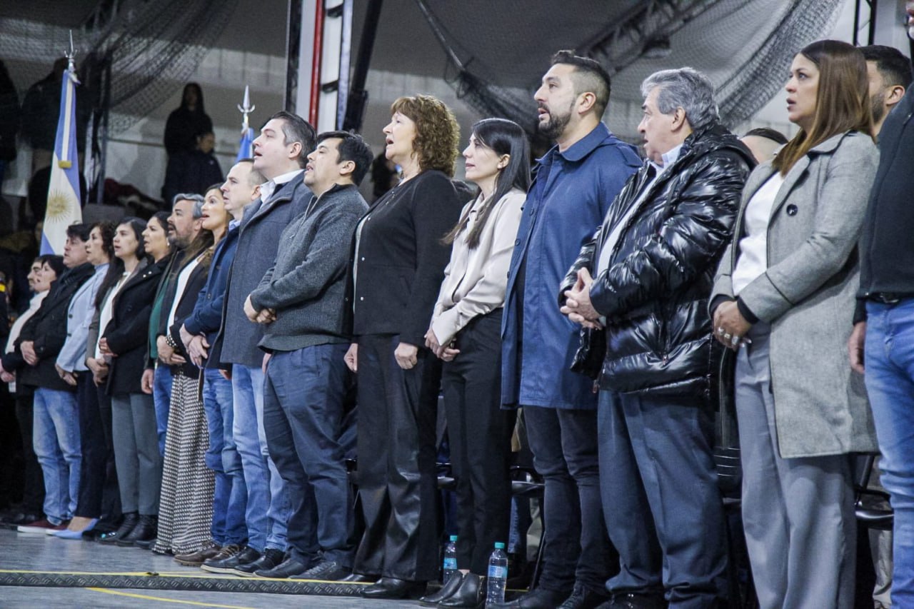 EL GOBIERNO PROVINCIAL ACOMPAÑÓ EL 53° ANIVERSARIO DE LA CIUDAD DE TOLHUIN