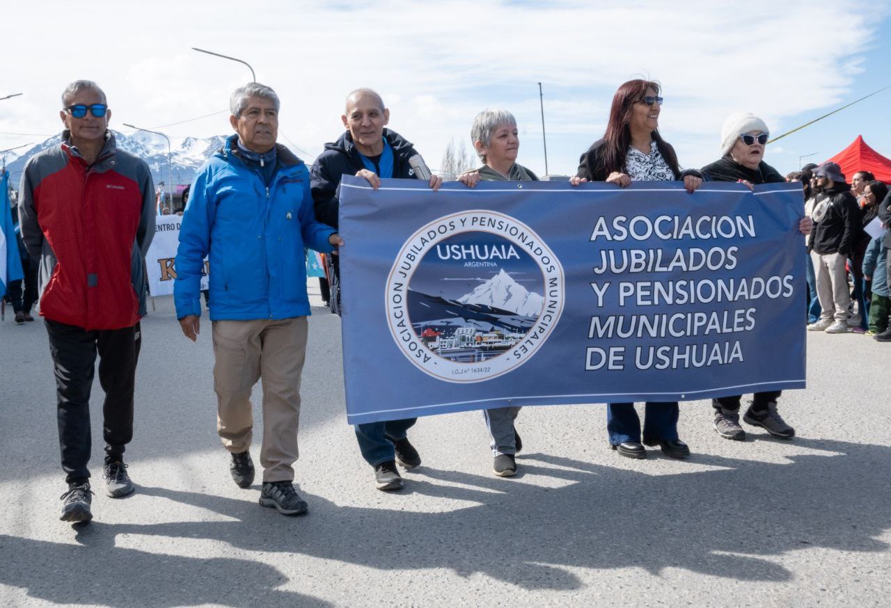 MOLINA: “EL DESFILE ES EL MOMENTO DONDE NUESTRA COMUNIDAD CELEBRA LA CIUDAD”