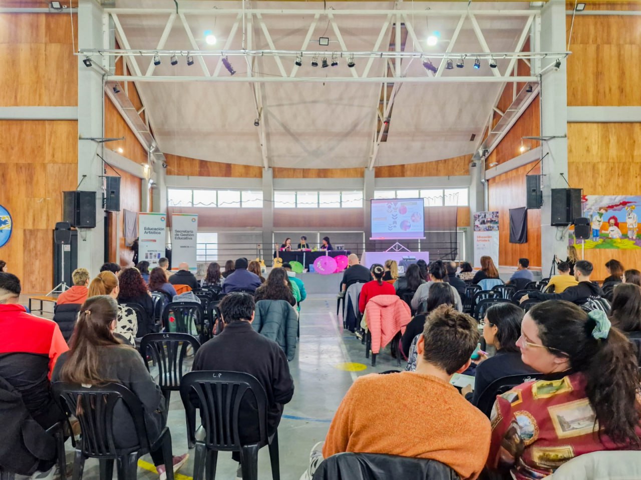 CON GRAN PARTICIPACIÓN SE REALIZÓ EL 3° ENCUENTRO PROVINCIAL DE EDUCACIÓN ARTÍSTICA