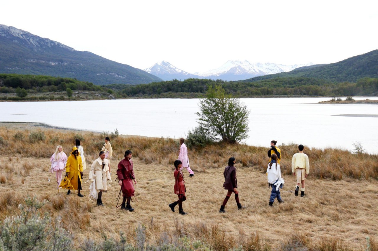 Finalmente, subrayó la articulación entre el sector público y privado para desarrollar propuestas que promuevan y difundan los atractivos, servicios y prestaciones que ofrece el Fin del Mundo.