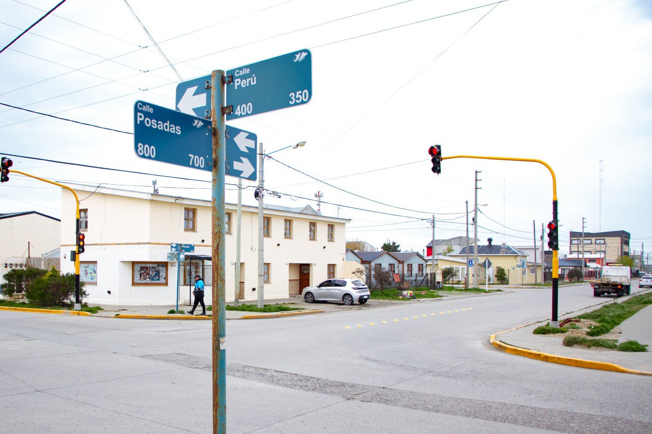 COMIENZAN A FUNCIONAR NUEVOS SEMÁFOROS EN LA CIUDAD