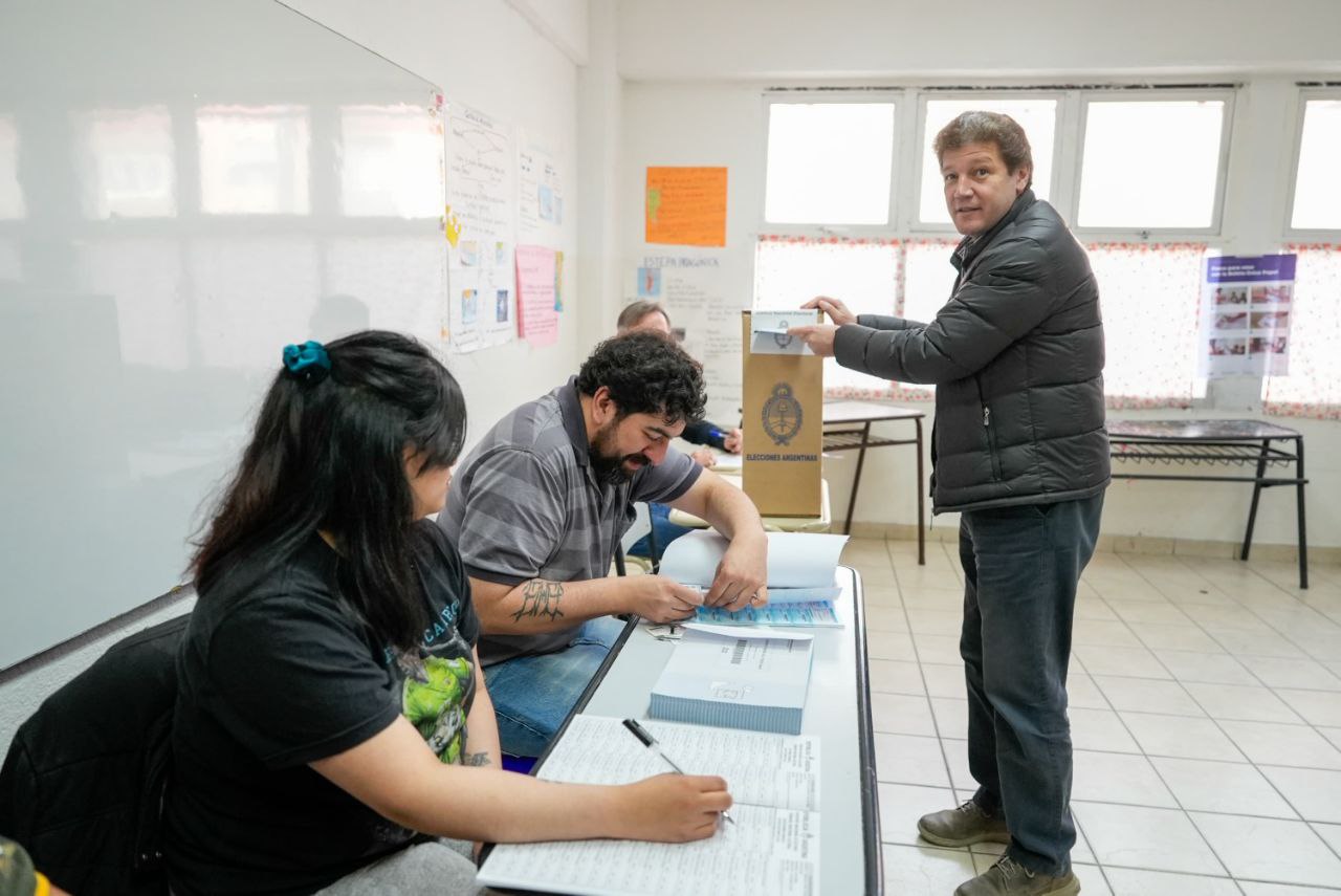 “MIENTRAS HAYA ELECCIONES, ES UN DÍA PARA CELEBRAR, ES UN DÍA DE DEMOCRACIA”