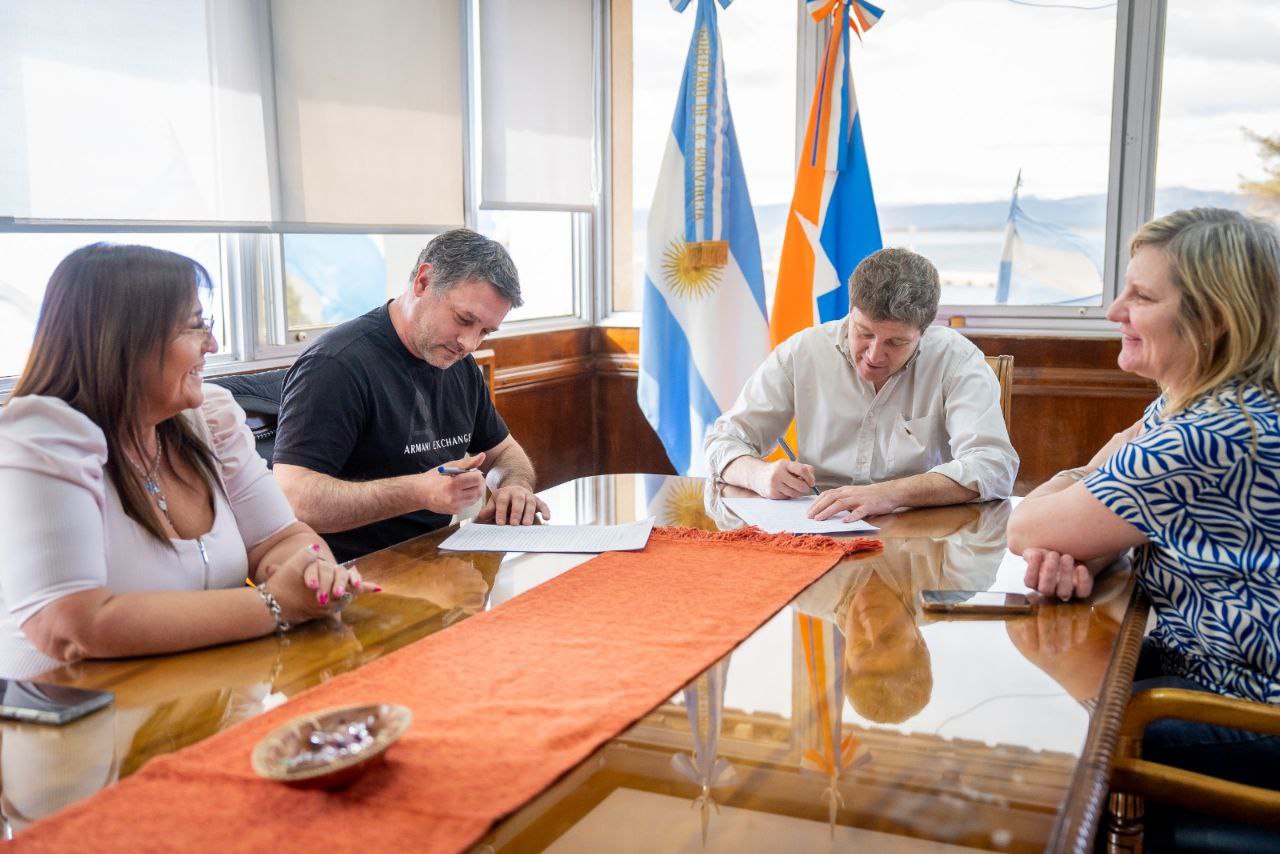 EL GOBIERNO PROVINCIAL SIGUE FORTALECIENDO EL SISTEMA PÚBLICO DE SALUD CON REFACCIONES EN EL HOSPITAL DE RÍO GRANDE