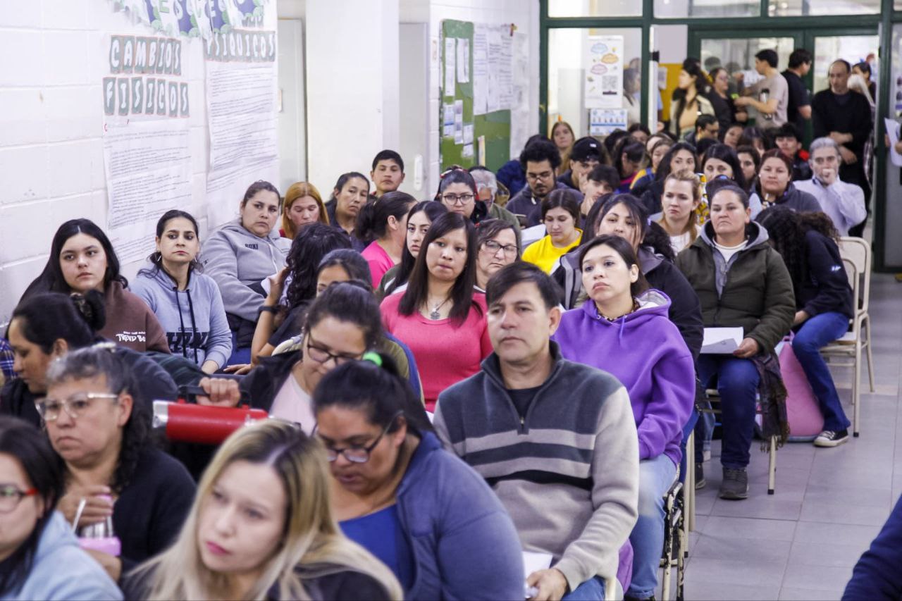 MÁS DE 70 ESTUDIANTES PARTICIPARON DE LA CAPACITACIÓN INTEGRAL DE INCLUSIÓN LABORAL EN TOLHUIN