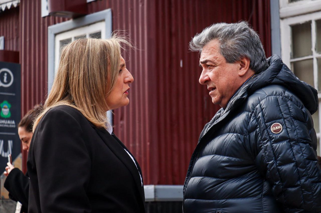 LA MUNICIPALIDAD DE USHUAIA IMPULSÓ EL ACTO EN CONMEMORACIÓN DEL 99° ANIVERSARIO DE LA BIBLIOTECA POPULAR SARMIENTO