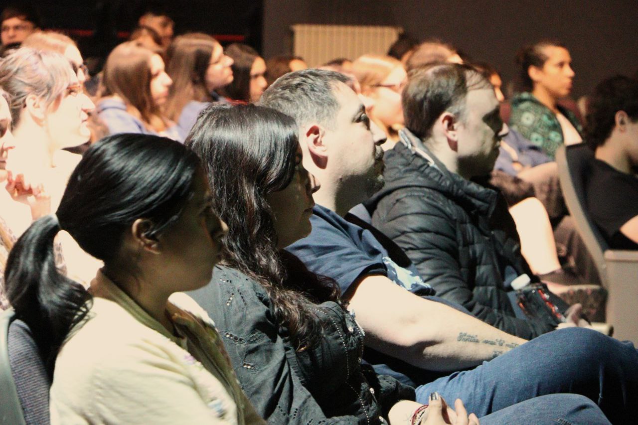 LA MUNICIPALIDAD DE USHUAIA ACOMPAÑÓ LA 2° EDICIÓN DEL FESTIVAL “UN MINUTO DE SILENCIO” EN LA SALA NINÍ MARSHALL