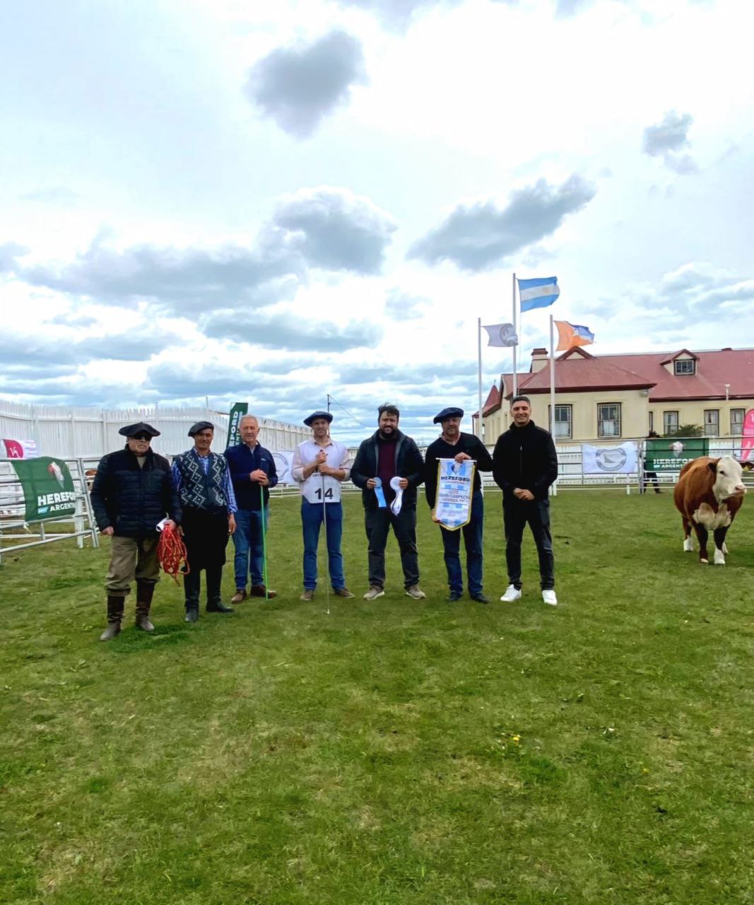 EL MUNICIPIO DE RÍO GRANDE ACOMPAÑÓ LA 19° JURA Y REMATE HEREFORD EN TIERRA DEL FUEGO