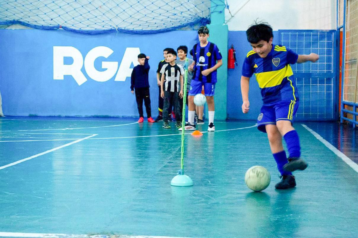 MÁS DE 10.000 VECINOS Y VECINAS DE TODAS LAS EDADES SON PARTE DE LAS ESCUELAS DEPORTIVAS MUNICIPALES