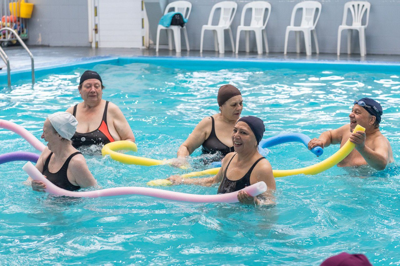 EL MUNICIPIO INVITA A UNA JORNADA ABIERTA EN EL NATATORIO MUNICIPAL EVA PERÓN