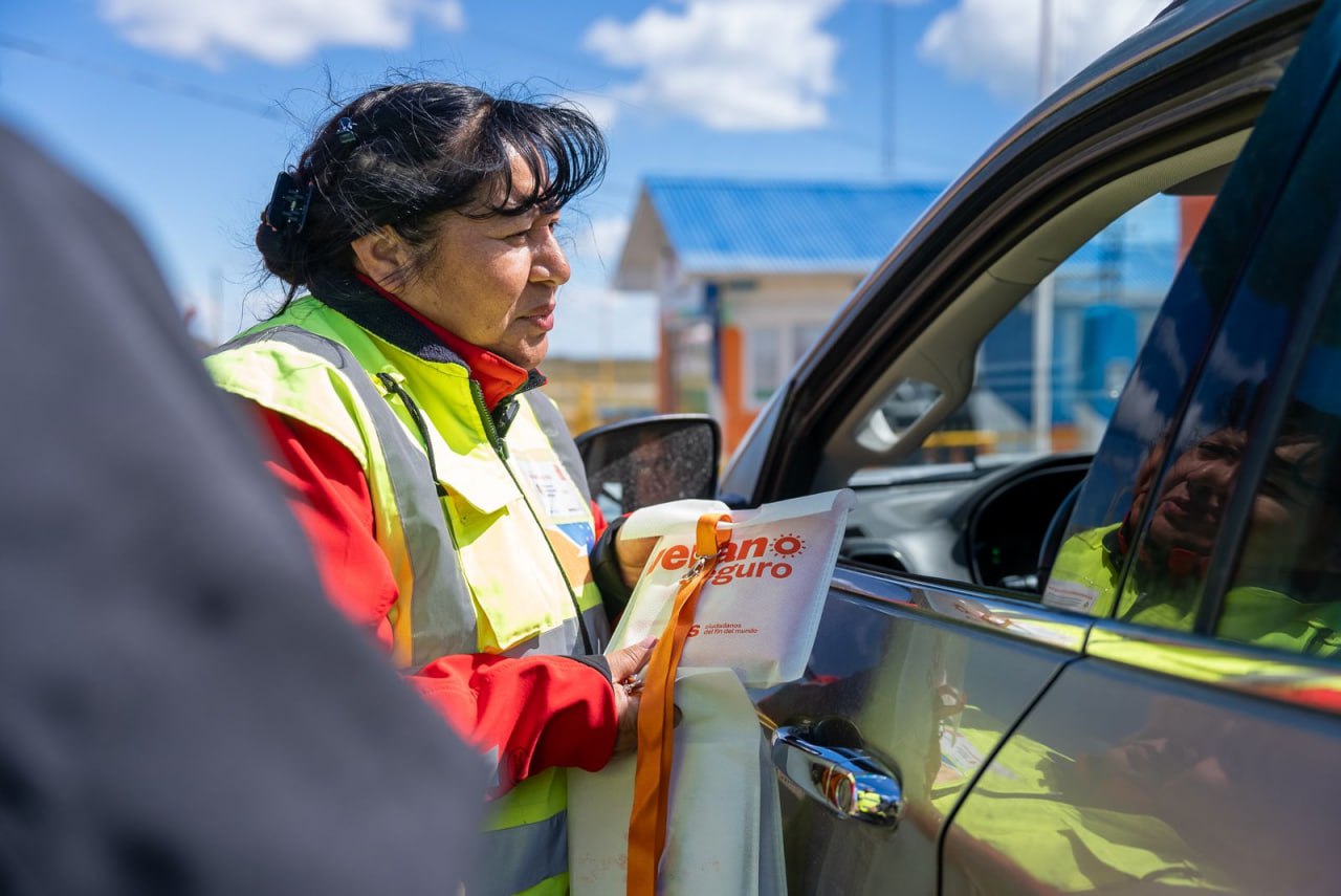 El viceministro finalizó agradeciendo el trabajo mancomunado de todas las áreas involucradas y reafirmó el compromiso del Gobierno provincial con la seguridad de los ciudadanos, incluso en un contexto de recursos finitos y de asunción de responsabilidades que antes correspondían a la Nación, como los subsidios al gas.