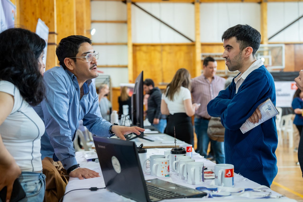 LA PROVINCIA CELEBRÓ UNA NUEVA EDICIÓN DE LA EXPO INCLUSIÓN CON AMPLIA PARTICIPACIÓN DE ORGANIZACIONES, INSTITUCIONES Y COMUNIDAD